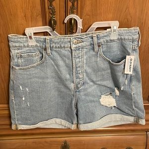 Old Navy shorts. Size 14. high rise with 5 inch inseam. Brand new with tags
